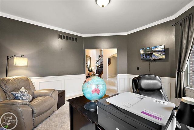 15833 Kingsway Drive, Macomb Twp, MI 48044