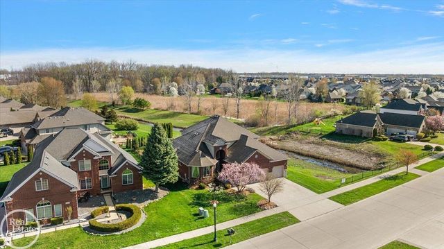 15833 Kingsway Drive, Macomb Twp, MI 48044