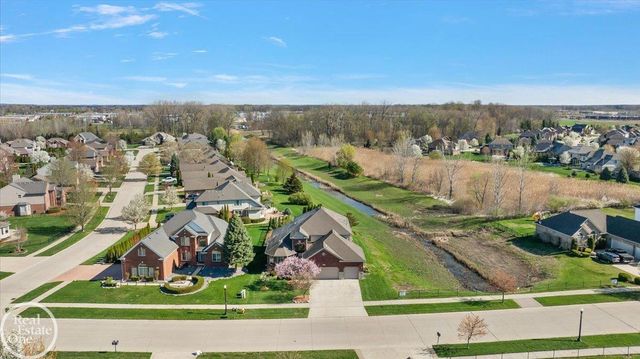 15833 Kingsway Drive, Macomb Twp, MI 48044