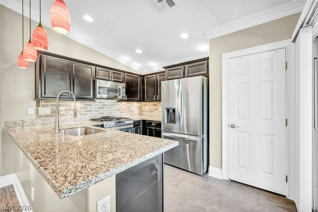5924 Radiance Park Street, North Las Vegas, NV 89081