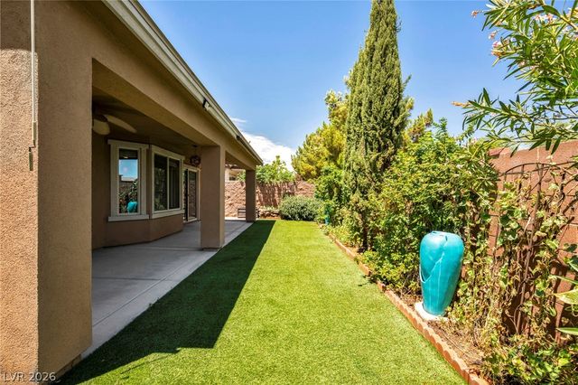 5924 Radiance Park Street, North Las Vegas, NV 89081