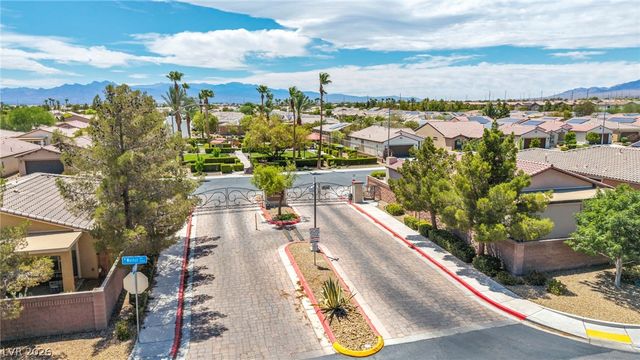 5924 Radiance Park Street, North Las Vegas, NV 89081