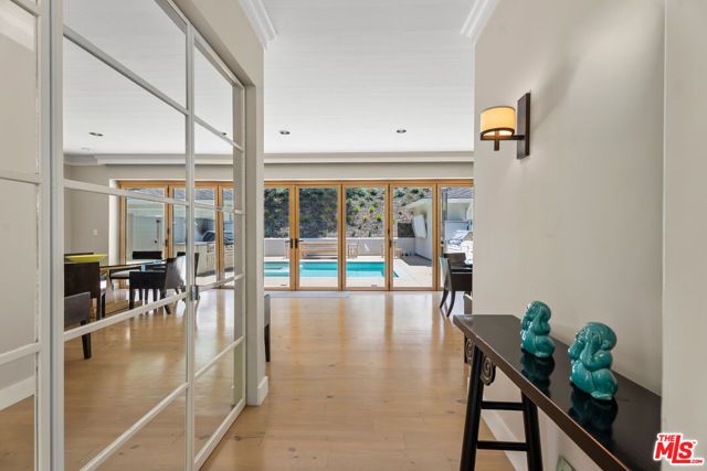 10630 Somma Way, Los Angeles, CA 90077