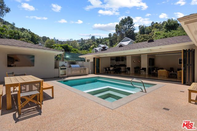 10630 Somma Way, Los Angeles, CA 90077