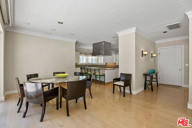 10630 Somma Way, Los Angeles, CA 90077