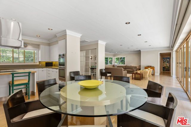 10630 Somma Way, Los Angeles, CA 90077