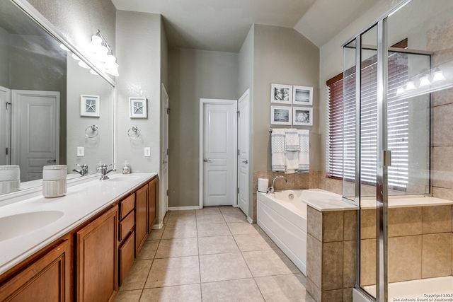 1018 Tumbling Oaks, San Antonio, TX 78260