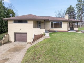 9 Thelma Dr, South Huntingdon, PA 15089