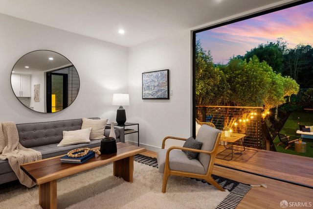 49 Nordhoff Street, San Francisco, CA 94131