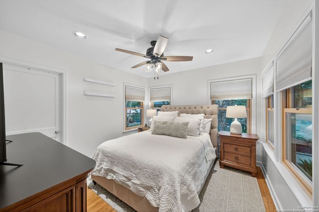 401 Corona, San Antonio, TX 78209