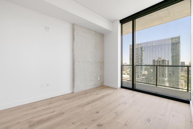 610 Davis ST 2712, Austin, TX 78701
