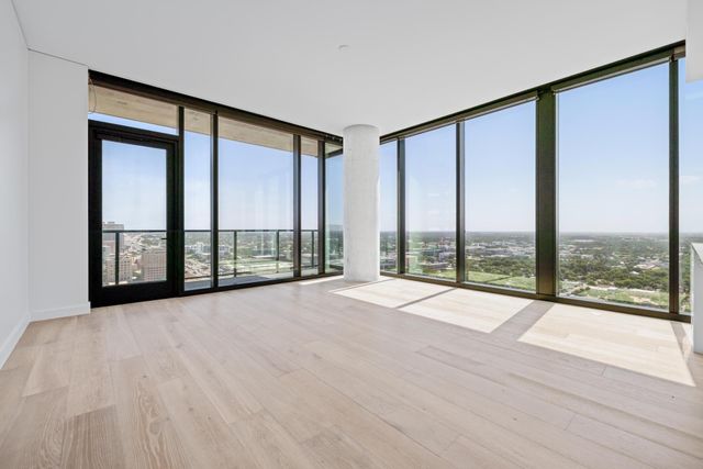 610 Davis ST 2712, Austin, TX 78701