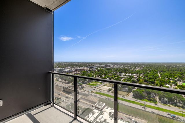 610 Davis ST 2712, Austin, TX 78701