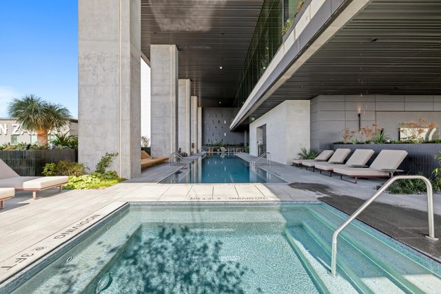 610 Davis ST 2712, Austin, TX 78701