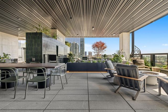 610 Davis ST 2712, Austin, TX 78701