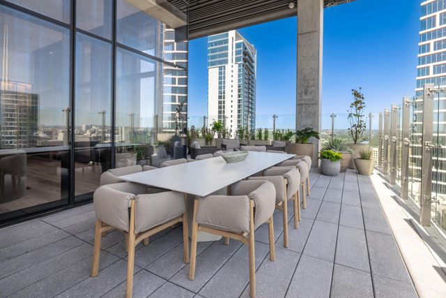 610 Davis ST 2712, Austin, TX 78701