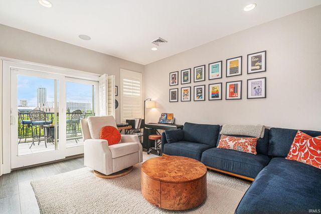 112 S Niles Avenue, South Bend, IN 46617