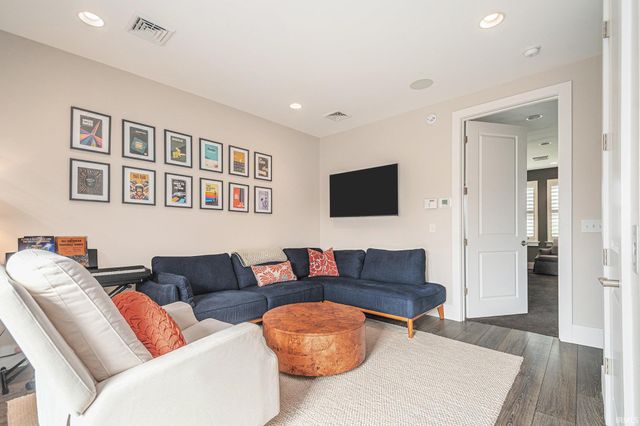 112 S Niles Avenue, South Bend, IN 46617