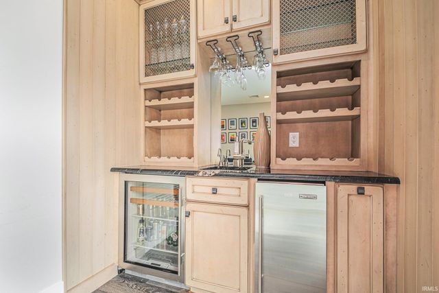 112 S Niles Avenue, South Bend, IN 46617