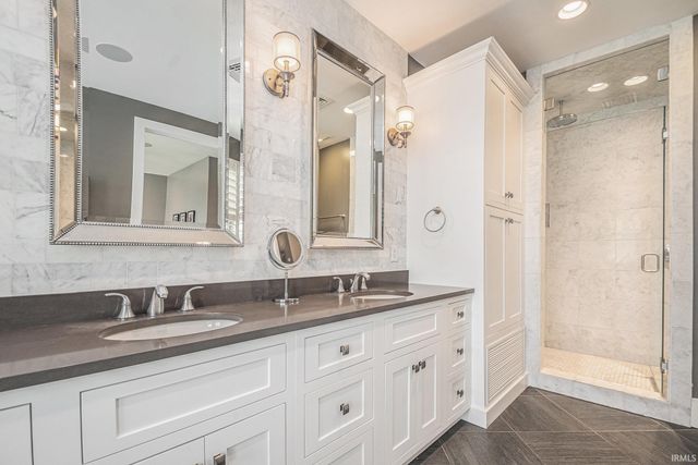 112 S Niles Avenue, South Bend, IN 46617