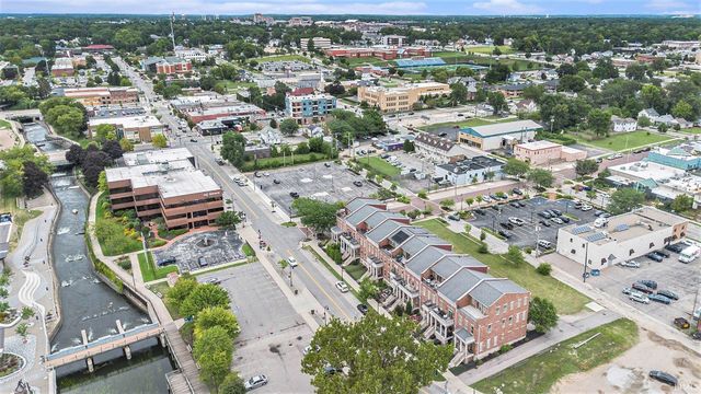 112 S Niles Avenue, South Bend, IN 46617