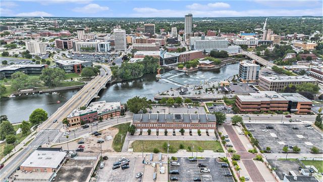 112 S Niles Avenue, South Bend, IN 46617