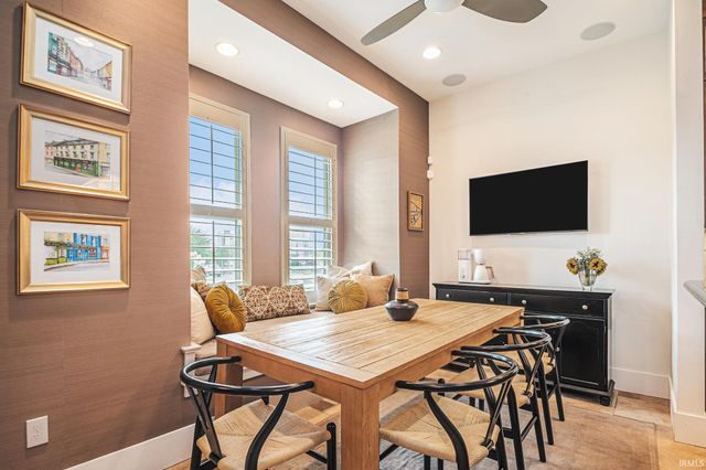 112 S Niles Avenue, South Bend, IN 46617