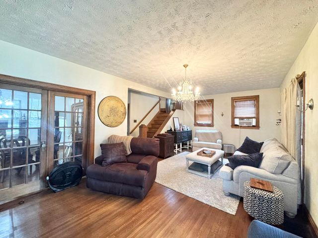 511 9th Avenue, Huntington, WV 25701