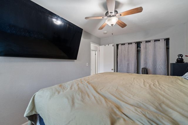 1971 Spruce Circle, Anderson, CA 96007