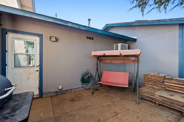 1971 Spruce Circle, Anderson, CA 96007