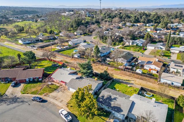 1971 Spruce Circle, Anderson, CA 96007