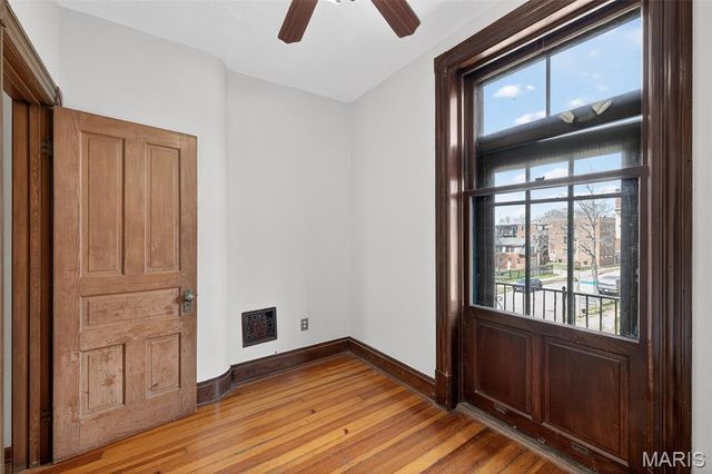 3668 Botanical Avenue, St Louis, MO 63110