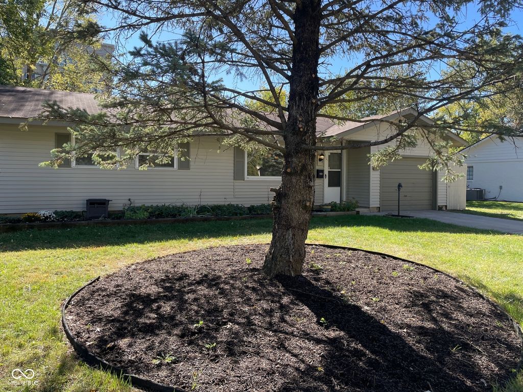 475 Emerson Road, Carmel, IN 46032