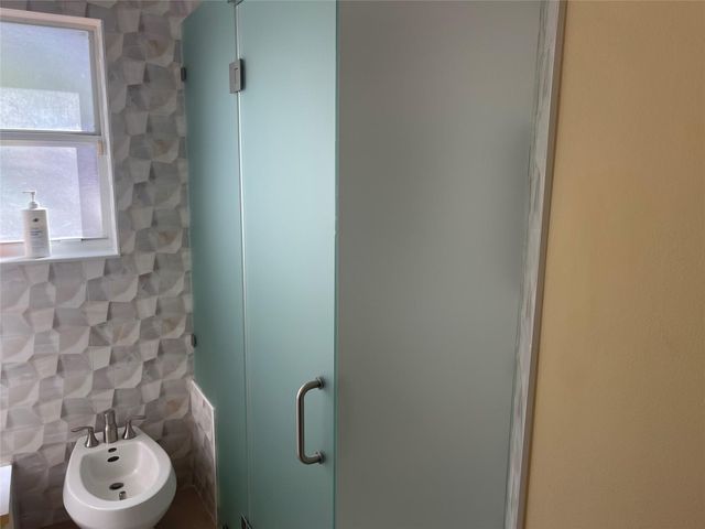 139 NW 72nd Ave, Plantation, FL 33317