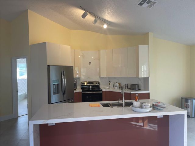 139 NW 72nd Ave, Plantation, FL 33317