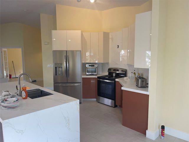 139 NW 72nd Ave, Plantation, FL 33317