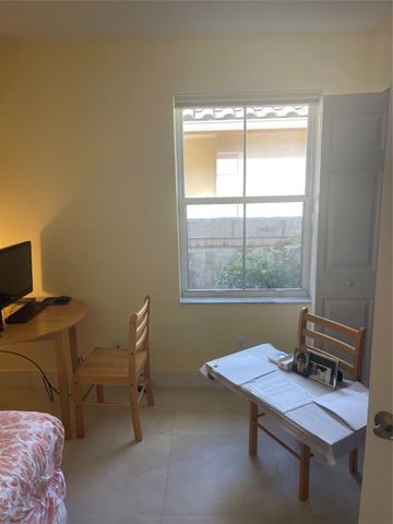 139 NW 72nd Ave, Plantation, FL 33317