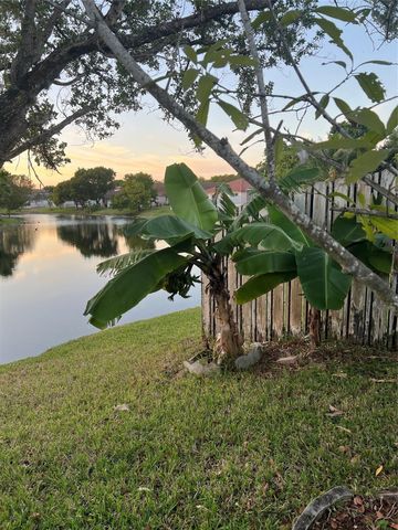 139 NW 72nd Ave, Plantation, FL 33317