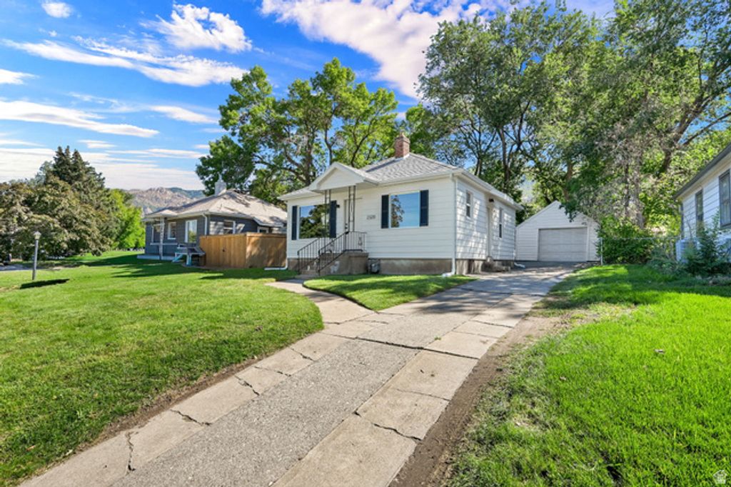 2320 TYLER AVE, Ogden, UT 84401 — photo 3