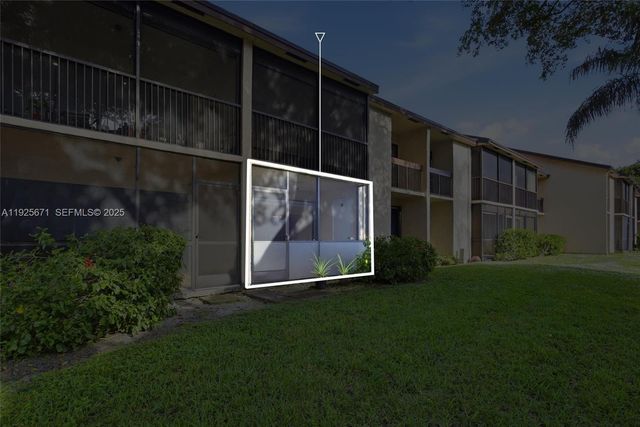 2379 SW 15th St 107, Deerfield Beach, FL 33442