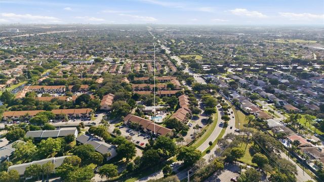 2379 SW 15th St 107, Deerfield Beach, FL 33442