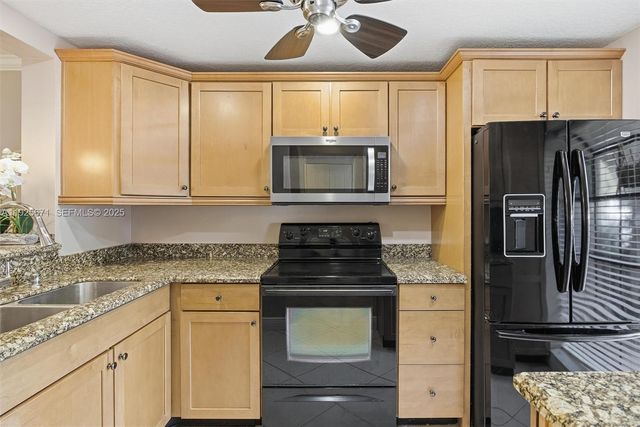 2379 SW 15th St 107, Deerfield Beach, FL 33442