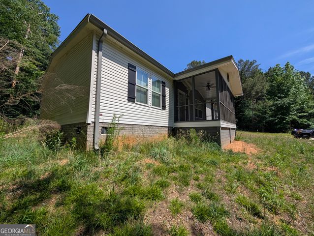 72 Farm Ln, Royston, GA 30662