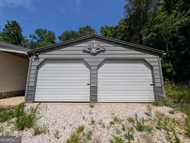 72 Farm Ln, Royston, GA 30662
