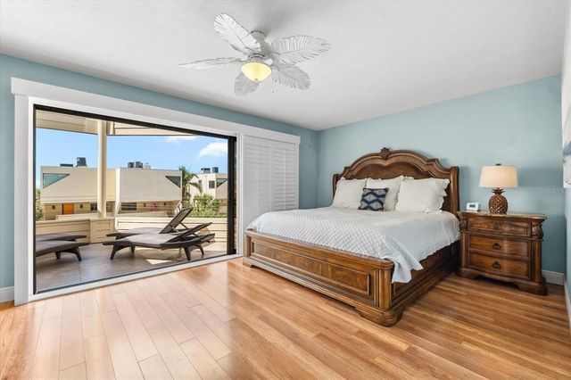548 BEACH ROAD 540A, Sarasota, FL 34242