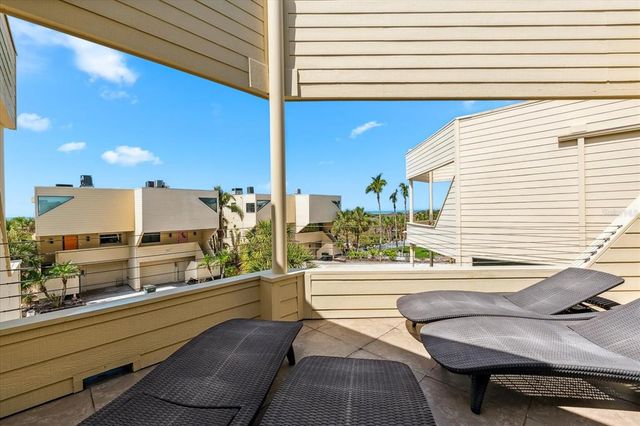548 BEACH ROAD 540A, Sarasota, FL 34242