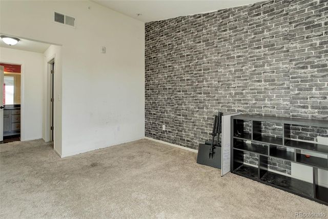 15165 E 16th Place 201, Aurora, CO 80011