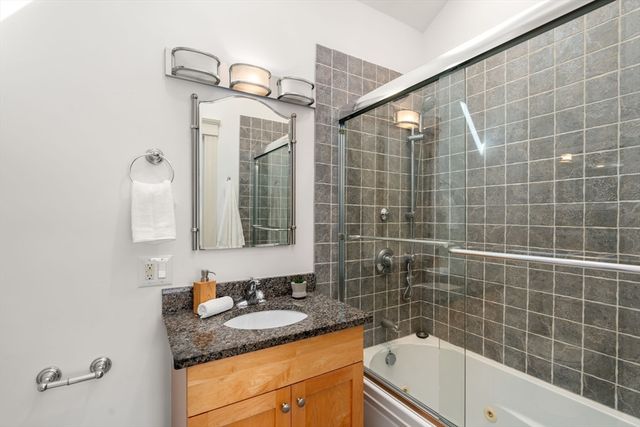 11 Vandine St 1, Cambridge, MA 02141