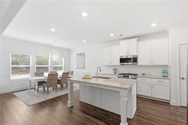 2673 Limestone Creek Drive, Gainesville, GA 30501