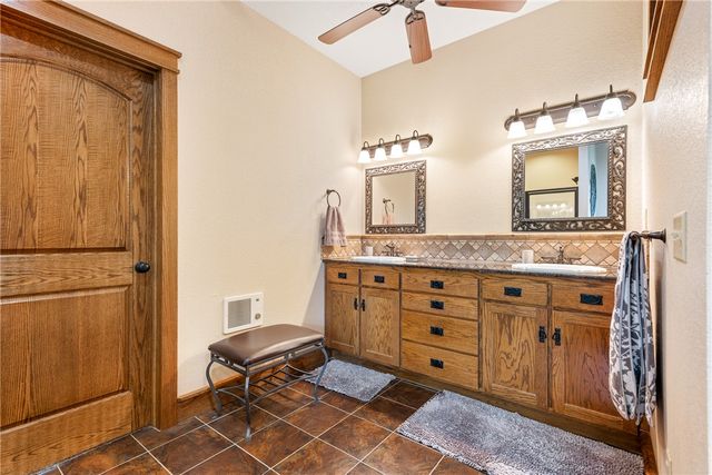8295 Ridgecrest, Rogers, AR 72756